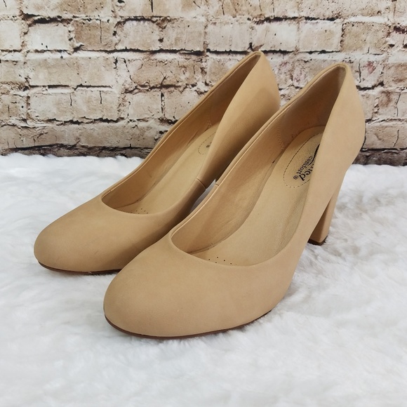 city classified block heels